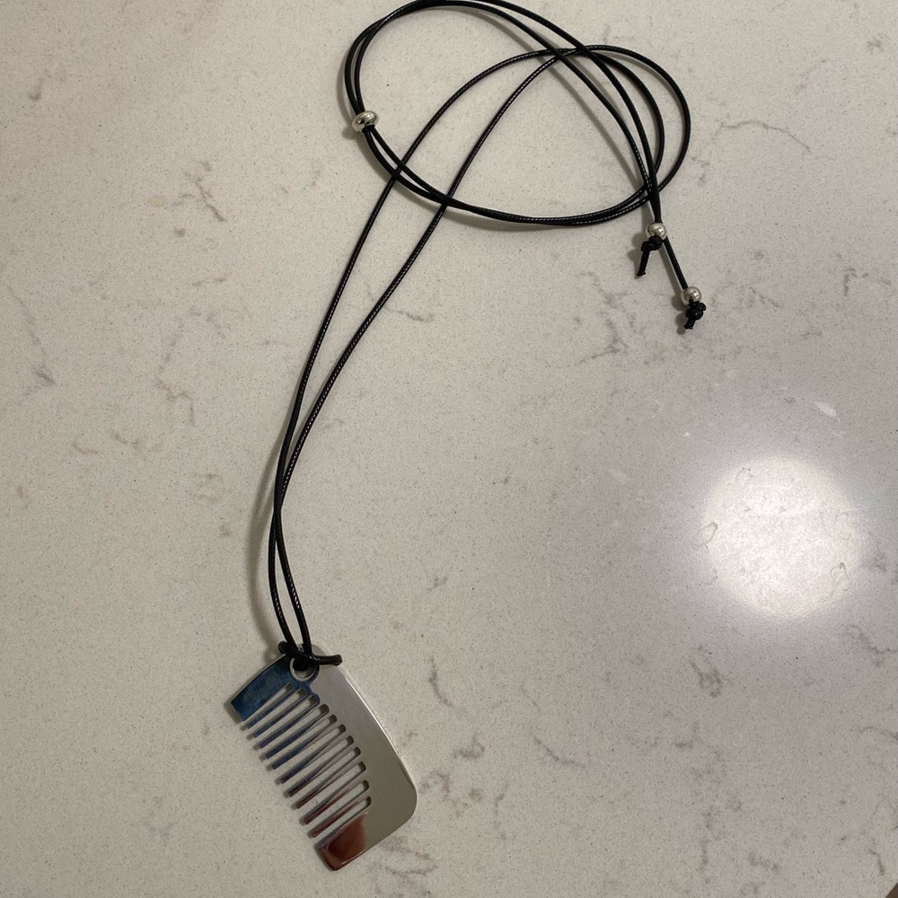 Designer Inspired Silver Comb Pendant with 21” Adjustable Faux Leather Cord NWOT - Picture 3 of 9